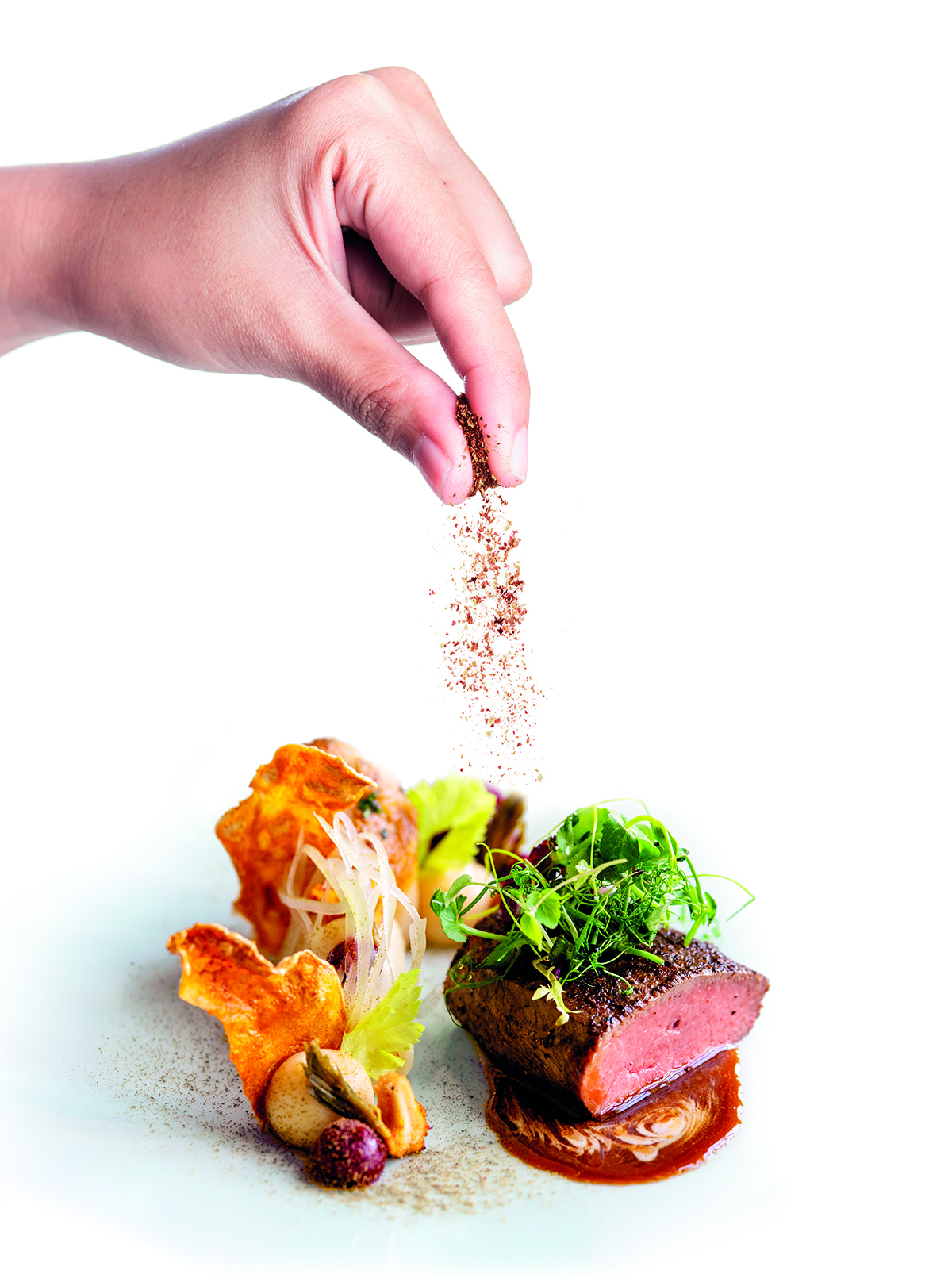 Filet,With,Mushrooms,On,A,Plate